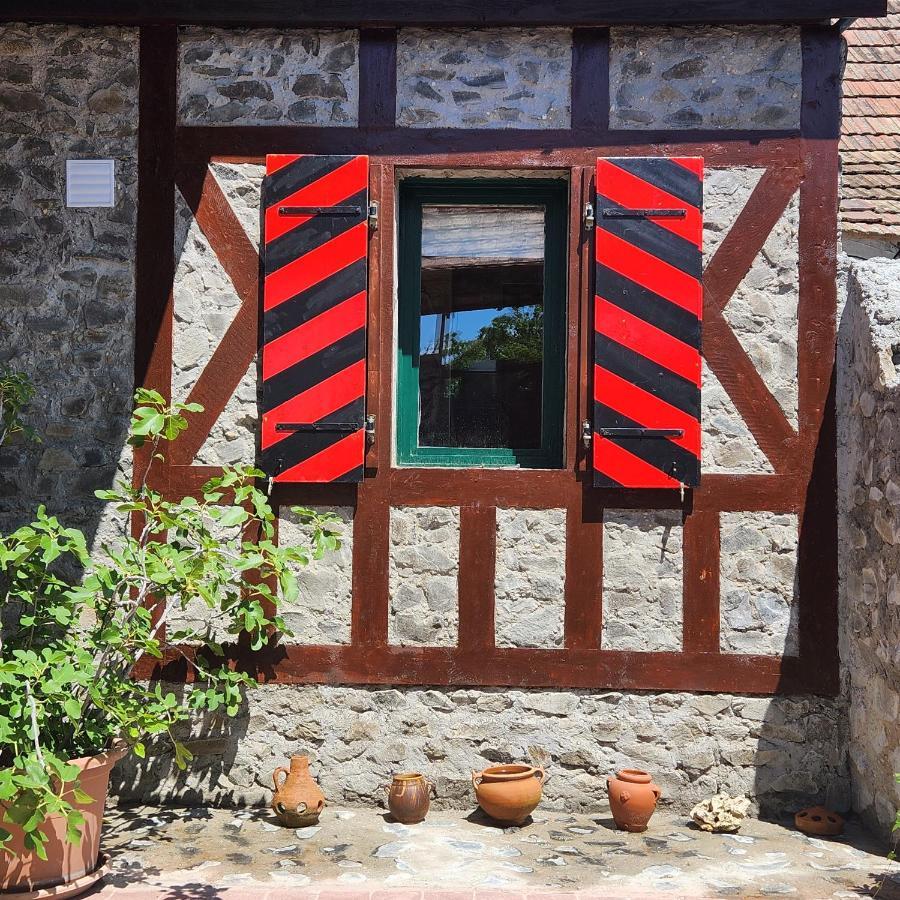 Facan-Lak Nograd Exterior photo