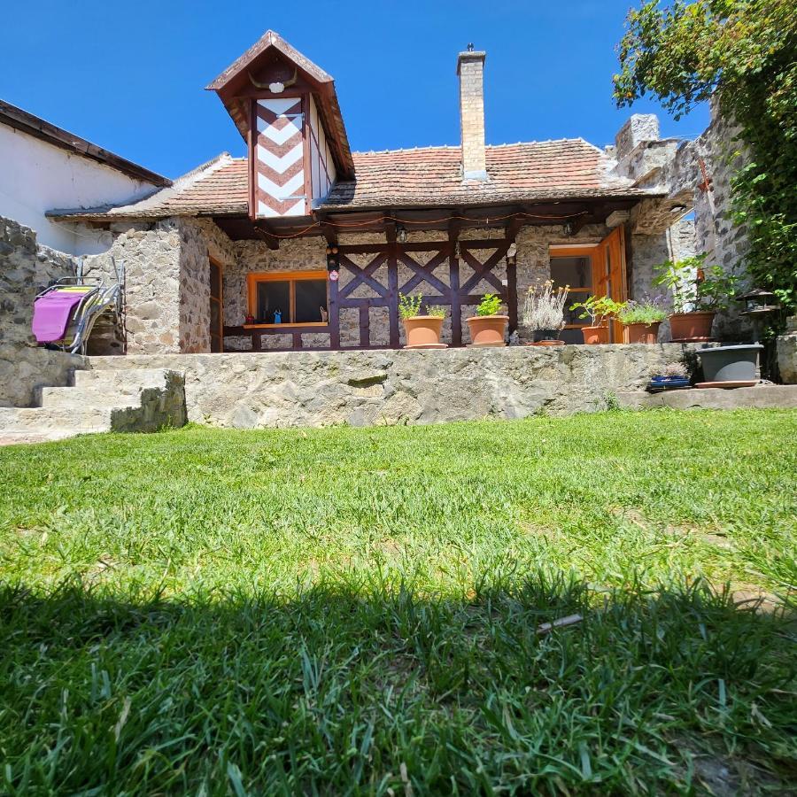 Facan-Lak Nograd Exterior photo